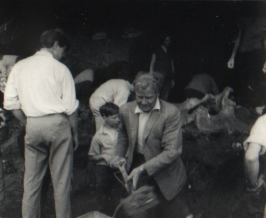 19640000 AVELEY 02.jpg